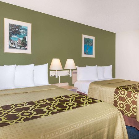 Travelodge By Wyndham Los Banos Ca Екстер'єр фото