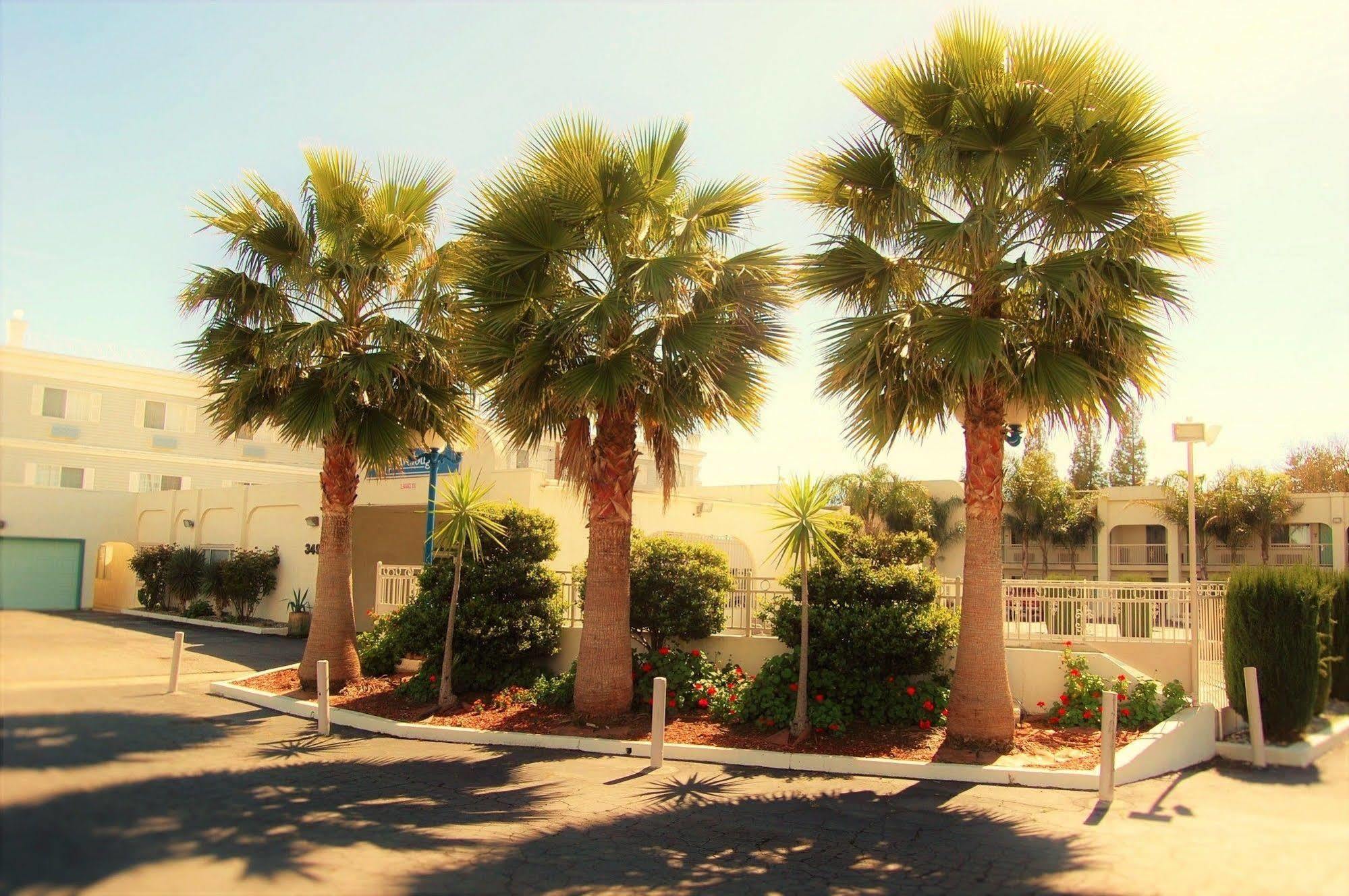 Travelodge By Wyndham Los Banos Ca Екстер'єр фото